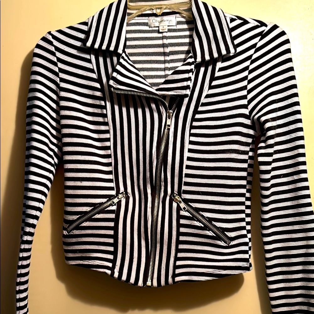 Chic Striped Black and White Jacket
